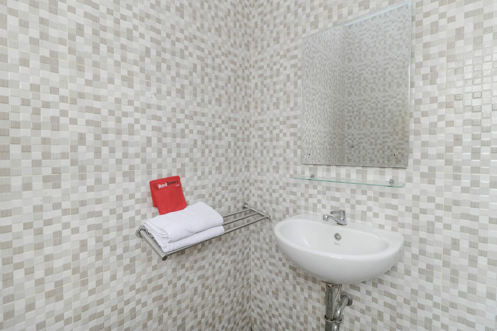 Reddoorz Plus Near Cibubur Junction Jacarta Exterior foto